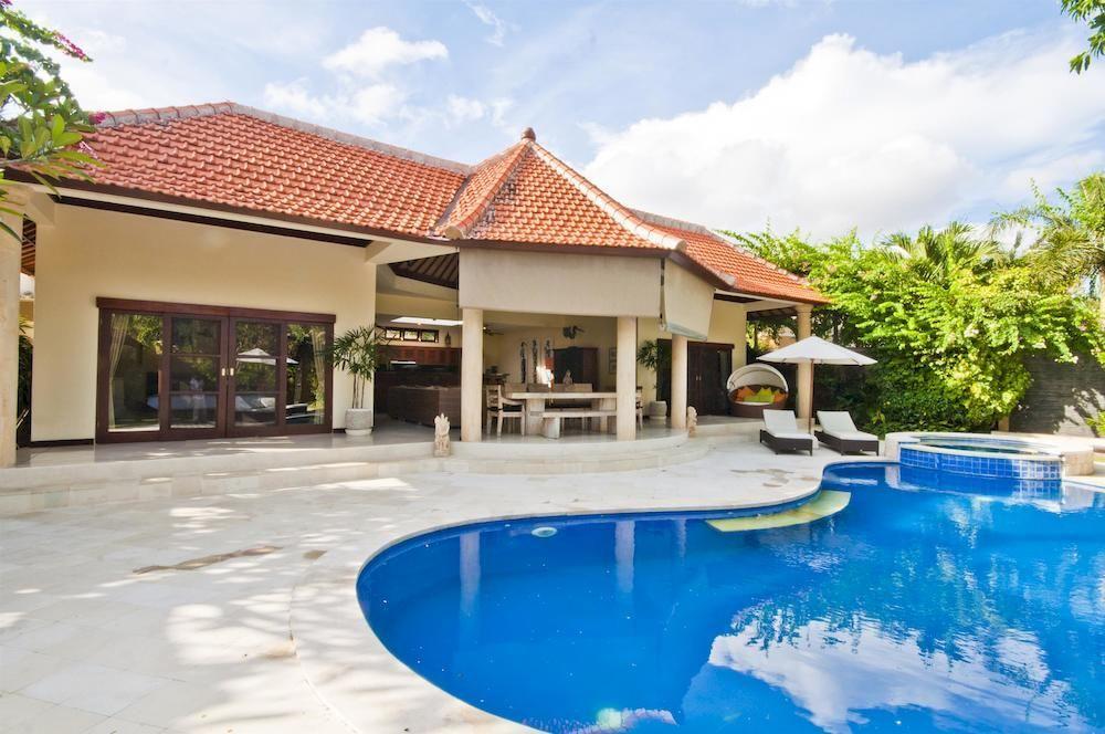 Villa Mango Seminyak  Exterior photo